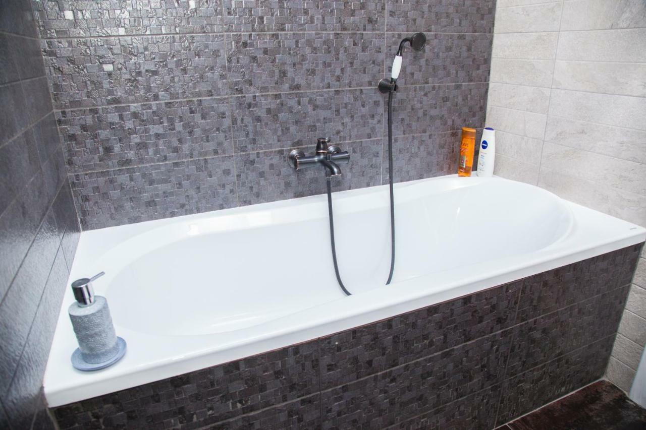 Vip Apartment On Lobanovskogo 19 Street Zaporizhia 外观 照片