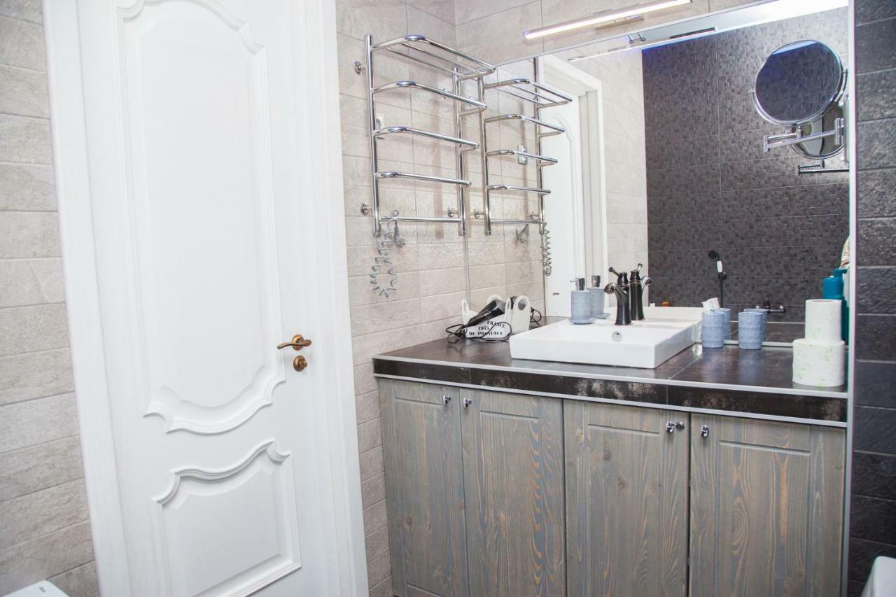 Vip Apartment On Lobanovskogo 19 Street Zaporizhia 外观 照片