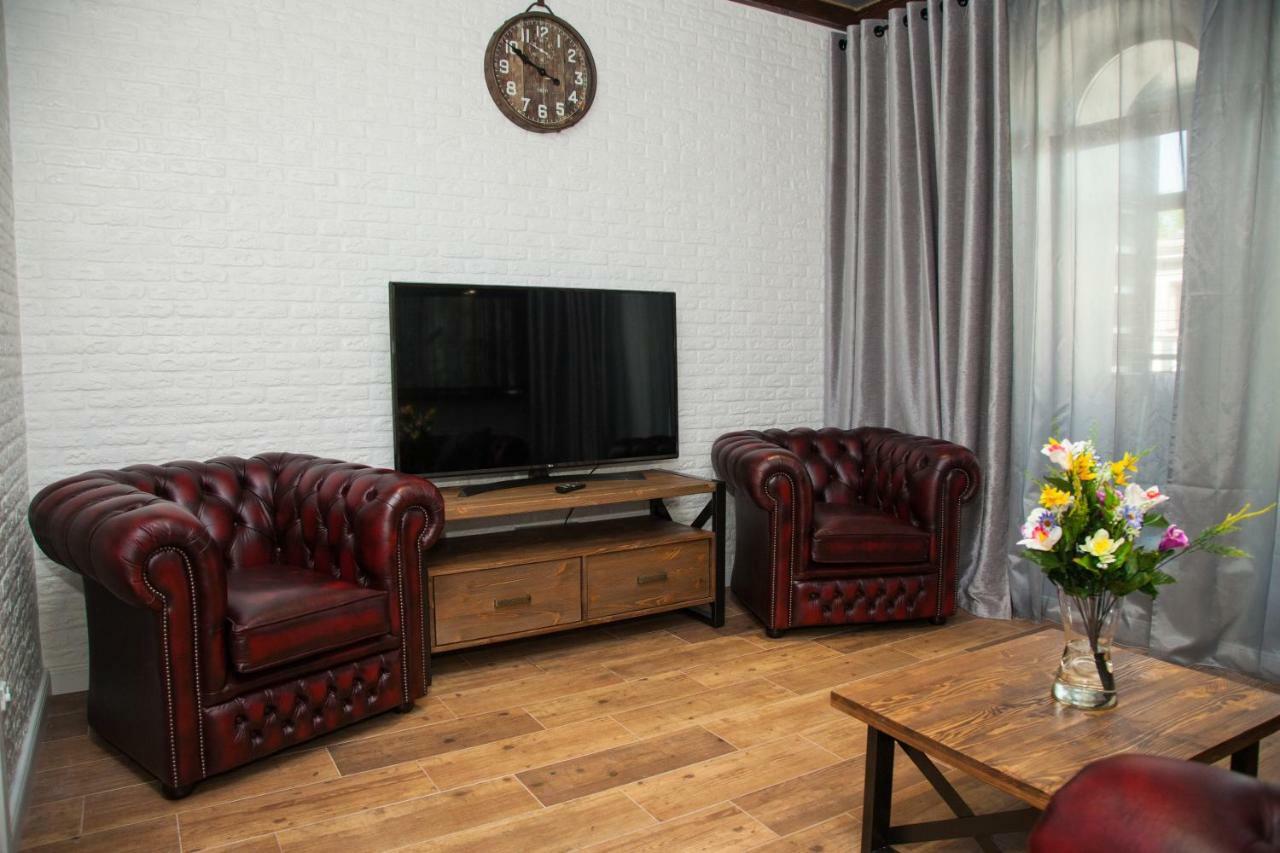 Vip Apartment On Lobanovskogo 19 Street Zaporizhia 外观 照片